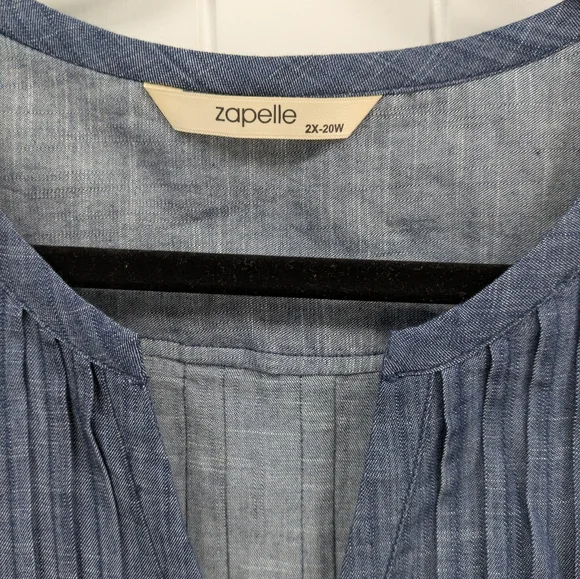 Zapelle Chambray Blue Pleated Sleeveless Dress With Pockets - Picture 2 of 5